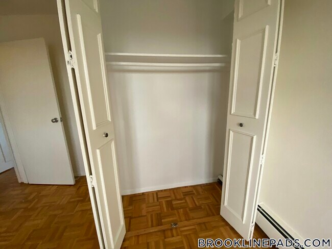 185 Freeman St in Brookline, MA - Building Photo - Building Photo