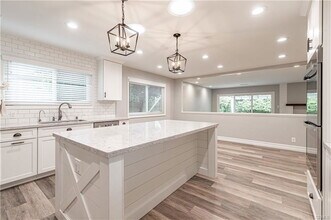 4580 Hazelnut Ave in Seal Beach, CA - Building Photo - Building Photo