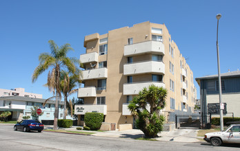 Skyline Apartments in Los Angeles, CA - Building Photo - Building Photo