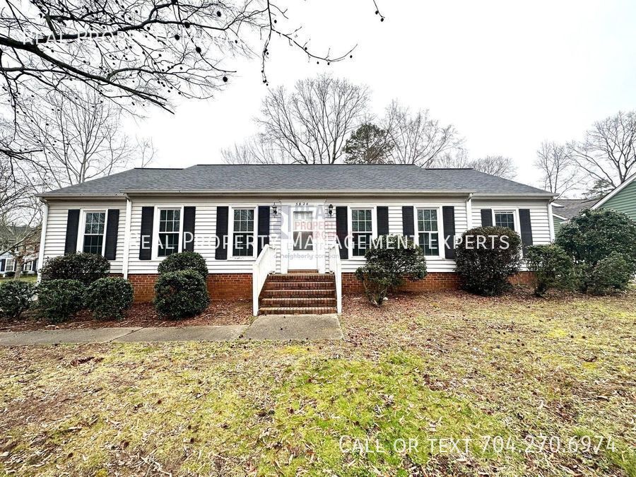 5924 Rexwood Pl in Charlotte, NC - Building Photo
