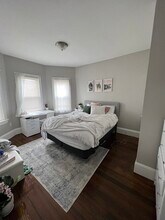 209 E Cottage St, Unit 1 in Boston, MA - Building Photo - Building Photo