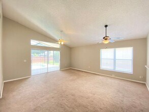 1438 Casterton Cir in Davenport, FL - Building Photo - Building Photo