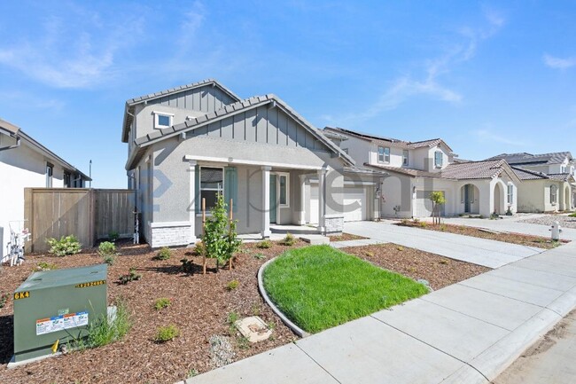 8069 Gwinn Cir in Elk Grove, CA - Building Photo - Building Photo