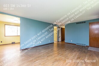 603 SW 143rd St in Burien, WA - Foto de edificio - Building Photo