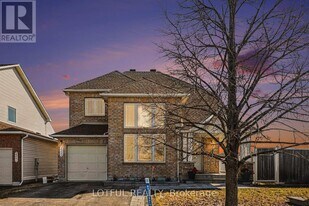 2243 Esprit Dr in Ottawa, ON - Building Photo