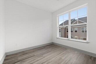 75 Forester Ave, Unit 225 in Warwick, NY - Building Photo - Building Photo