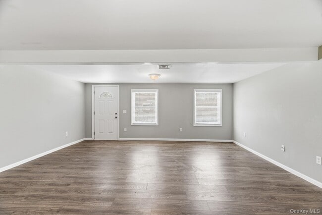 1614 NY-9G in Hyde Park, NY - Building Photo - Building Photo