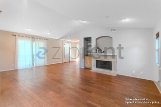 7419 Tranquil Dr in Los Angeles, CA - Building Photo - Building Photo