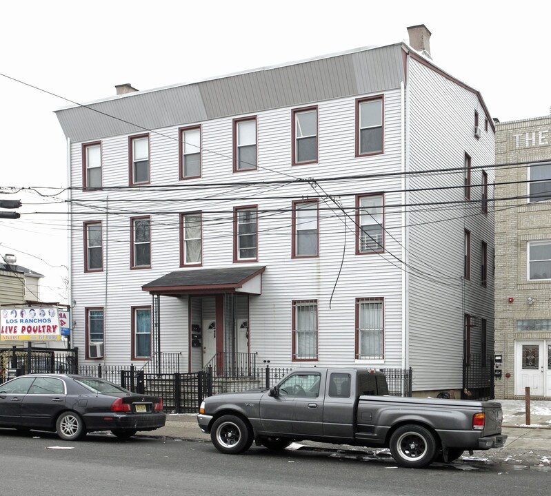 436-438 Elizabeth Ave in Elizabeth, NJ - Building Photo