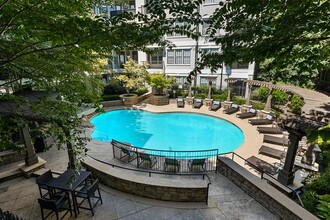 Gramercy At Buckhead in Atlanta, GA - Building Photo - Building Photo