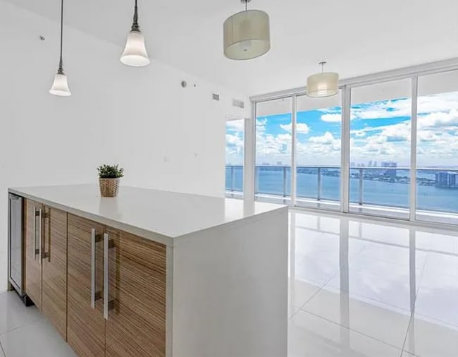 property at 2020 N Bayshore Dr