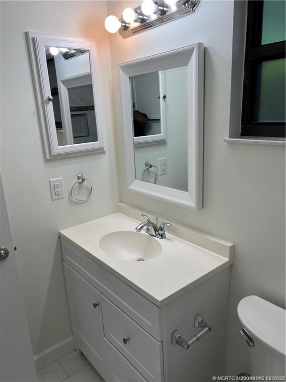 property at 160 SE Lakehurst Dr