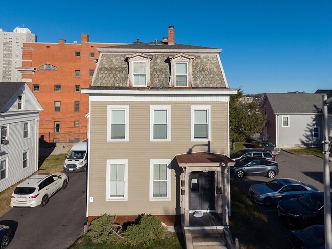 property at 10 Sycamore St