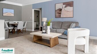 100 Crossing Blvd in Mcdonough, GA - Building Photo