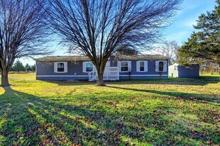 2828 Sandusky Rd E in Whitesboro, TX - Building Photo