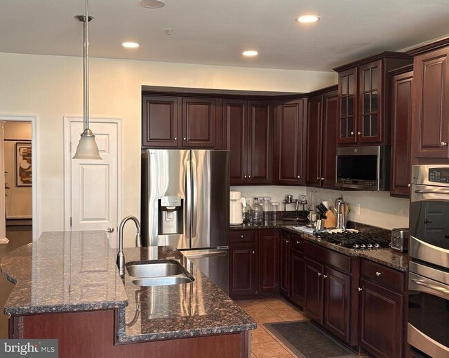 property at 15145 Leicestershire St