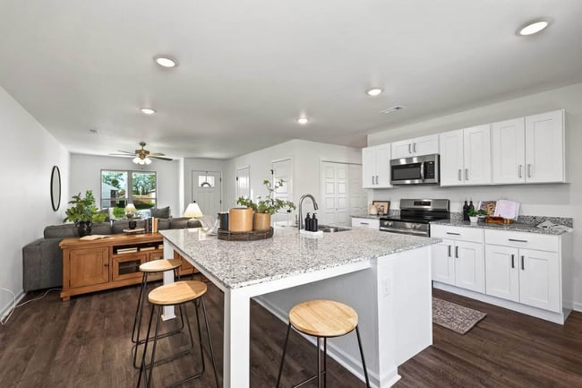 property at 916 S Sparrow St