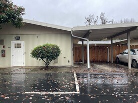 139 W Lassen Ave in Chico, CA - Building Photo