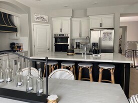 2070 Katnich Ln in Lodi, CA - Building Photo