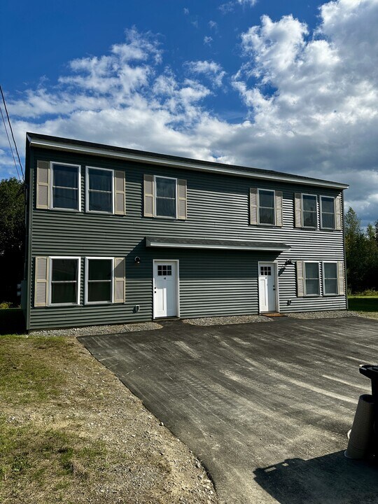 46 Firefly Ln in Bangor, ME - Building Photo