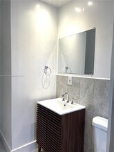 219 SW 9th Ave in Miami, FL - Building Photo - Building Photo