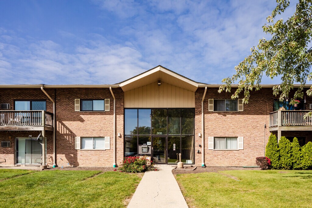 Brookdale at Darien Apartments Darien, IL Apartments For Rent