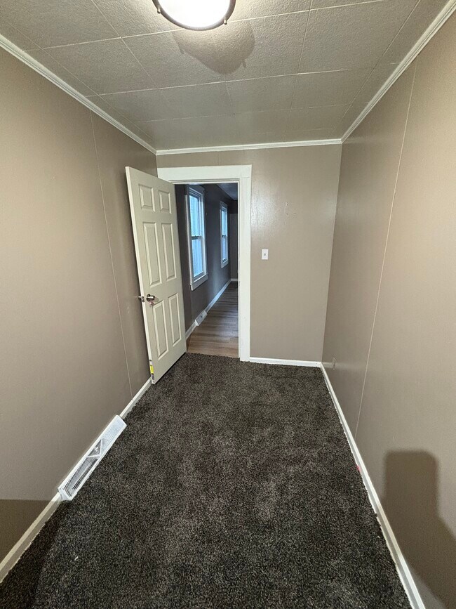 1221 Peck St in Toledo, OH - Building Photo - Building Photo