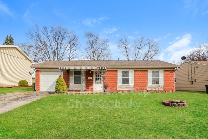 10040 Sturgeon Ln in Cincinnati, OH - Building Photo