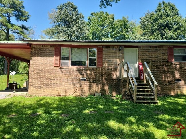 property at 759 Robinson Rd
