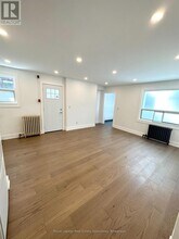 237 Lakeshore Rd E in Mississauga, ON - Building Photo - Building Photo