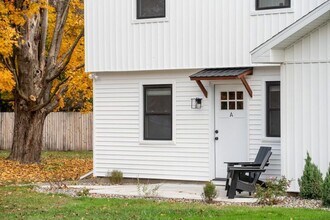 12 A Kirby Rd in Saratoga Springs, NY - Building Photo - Building Photo