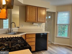 13 Benjamin Rush Ln in Princeton, NJ - Building Photo - Building Photo