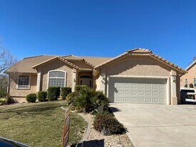 163 N Stone Mountain Dr, Unit Family in Saint George, UT - Building Photo