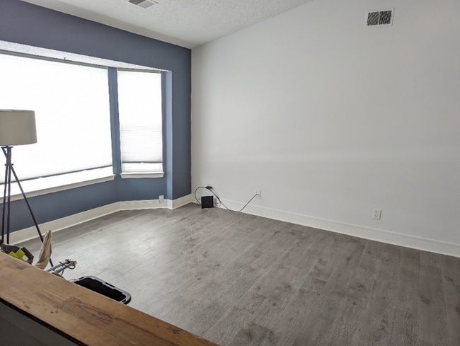 44900 Bayview Dr in Novi, MI - Building Photo - Building Photo