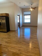 802 4th Ave, Unit 202 in Grinnell, IA - Building Photo - Building Photo