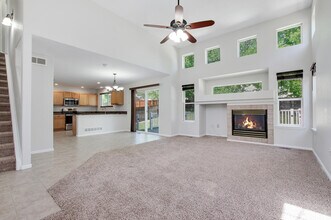 10373 Ravenswood Way in Littleton, CO - Foto de edificio - Building Photo