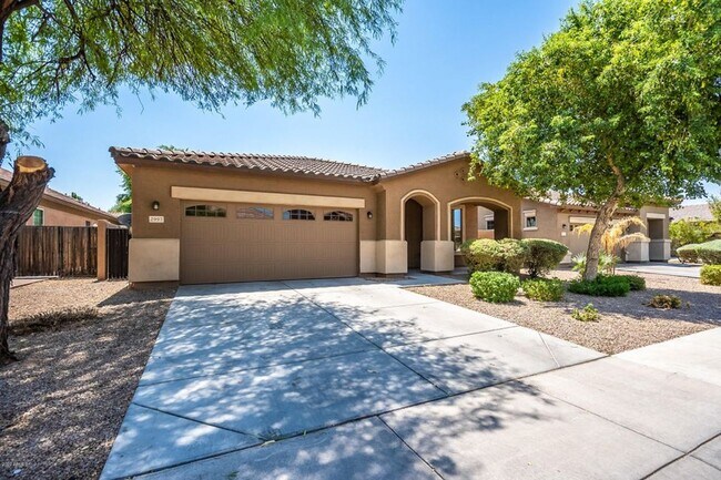 property at 2997 E Ridgewood Ln
