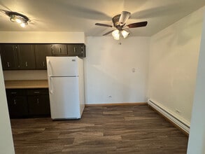 6609 Oak Forest Ave in Tinley Park, IL - Foto de edificio - Building Photo