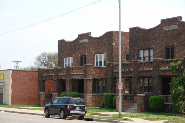 Alamo in Wichita, KS - Building Photo - Building Photo