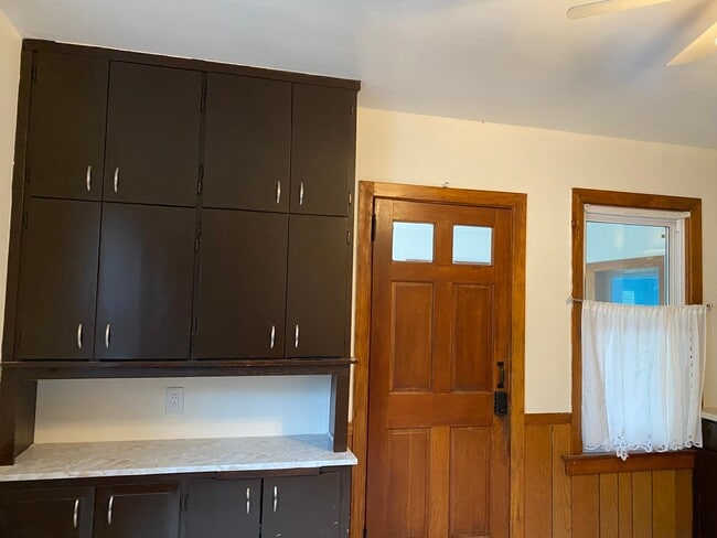 99 Caya Ave in West Hartford, CT - Building Photo - Building Photo