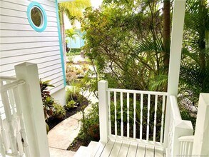 625 SW Salerno Rd in Stuart, FL - Building Photo - Building Photo