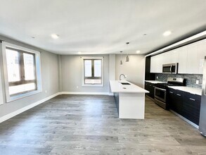62-68 69th St in Guttenberg, NJ - Building Photo - Building Photo