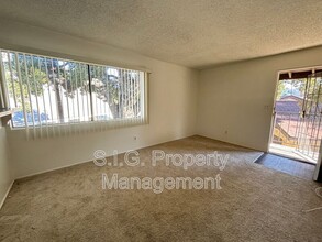 10560 Sherman Grove Ave in Los Angeles, CA - Building Photo - Building Photo