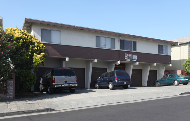 217 California Ave in South San Francisco, CA - Foto de edificio - Building Photo