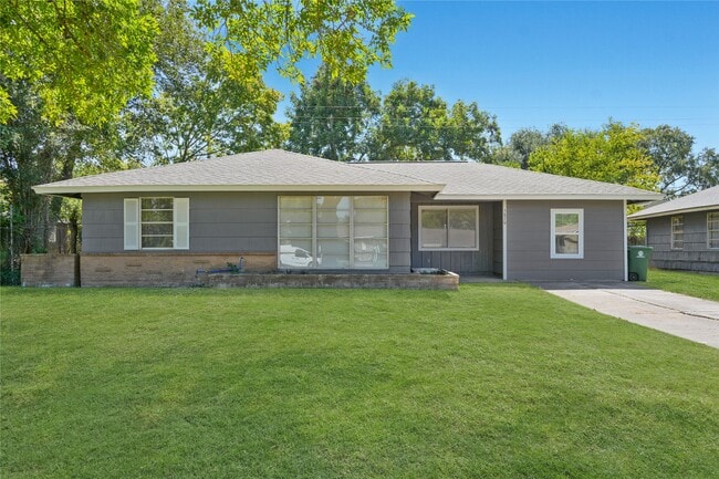 property at 5870 Reed Rd