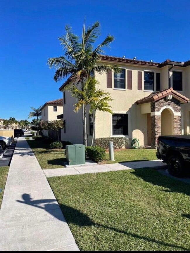 3203 SE 6th St in Homestead, FL - Building Photo - Building Photo