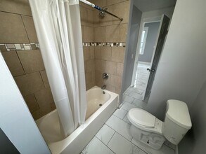 125 Dewitt St, Unit 2A in New Haven, CT - Building Photo - Building Photo