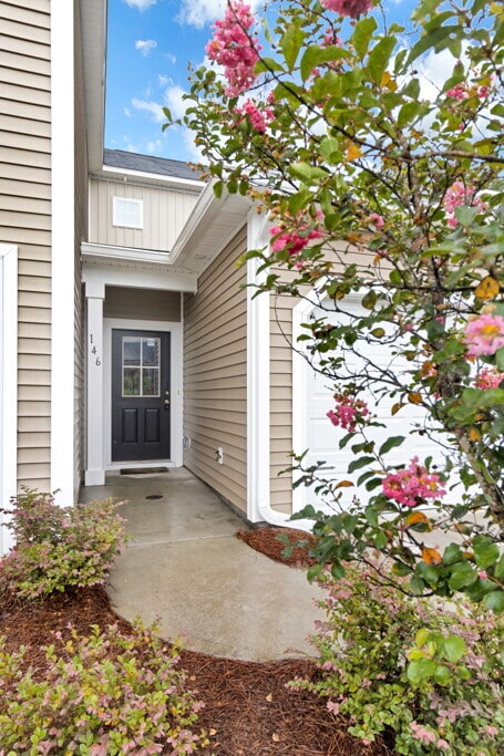 146 Bellasera Wy in Richmond Hill, GA - Foto de edificio - Building Photo