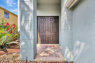 9813 Stover Way in Wellington, FL - Building Photo - Building Photo