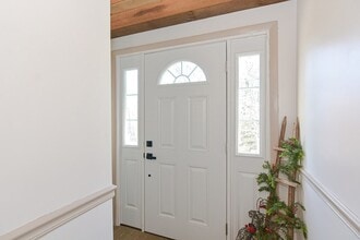 110 Oswego St in Bellingham, MA - Building Photo - Building Photo